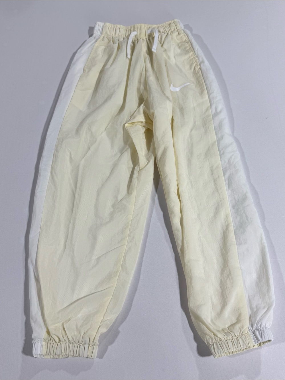Nike‎ Nylon Joggers Youth Girls Size XS Yellow Sportswear Lightweight